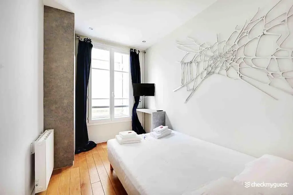 Center Paris Louvre - Tuilerie Apartment